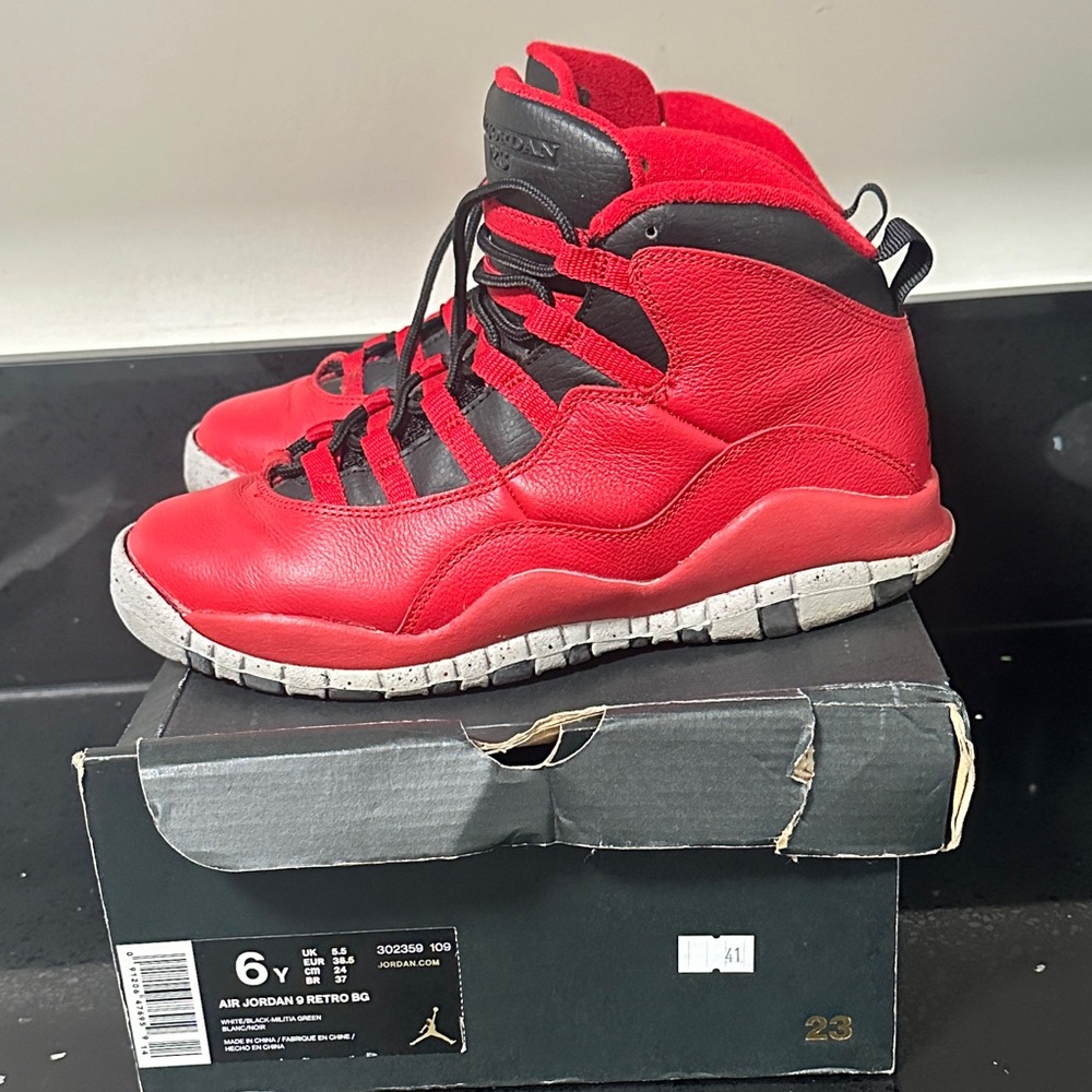 Air Jordan 9 RETRO BG red & black size 6Y or 8W with Box - Picture 6 of 9